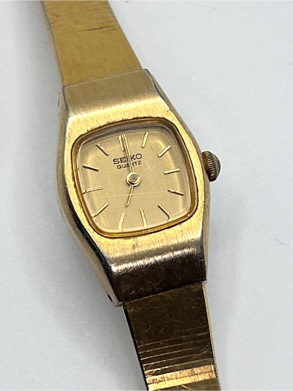 Vintage Seiko gold tone quartz watch